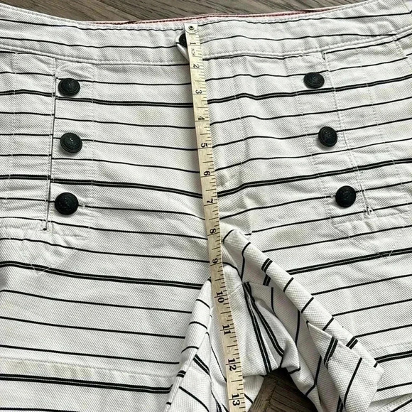 Tommy Hilfiger | White  striped sailer nautical shorts - Picture 9 of 11